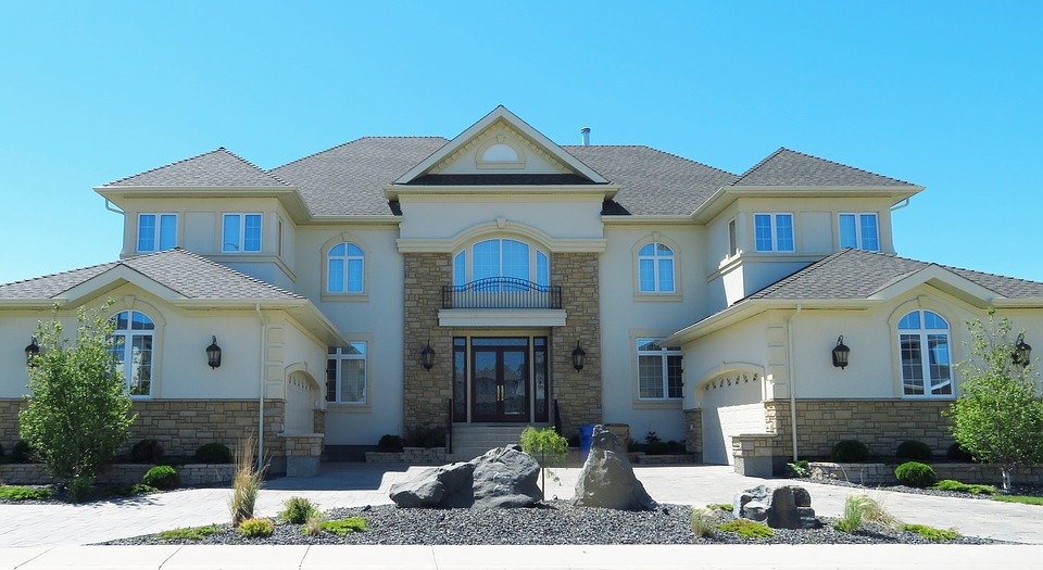 Features to Consider When Purchasing a Residential House